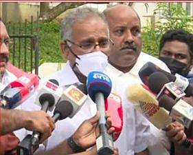 എകെ ശശീന്ദ്രന്‍ മാധ്യമങ്ങളെ കാണുന്നു