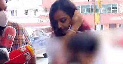 സ്വപ്ന കൊച്ചിയില്‍ മാധ്യമങ്ങളോട് സംസാരിക്കുന്നു / ടെലിവിഷന്‍ ചിത്രം