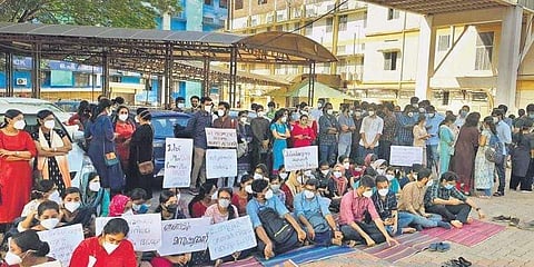 എക്സ്പ്രസ് ഫോട്ടോ