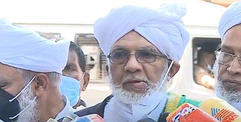 സമസ്ത നേതാക്കൾ മാധ്യമങ്ങളോട് സംസാരിക്കുന്നു/ ടെലിവിഷൻ ദൃശ്യം