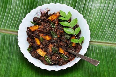 ബീഫ് കഴിച്ചതിന് 24 ആദിവാസി യുവാക്കളെ ഊരുവിലക്കിയെന്ന് ആരോപണം, ചിലർ ആത്മഹത്യയ്ക്ക് ശ്രമിച്ചു