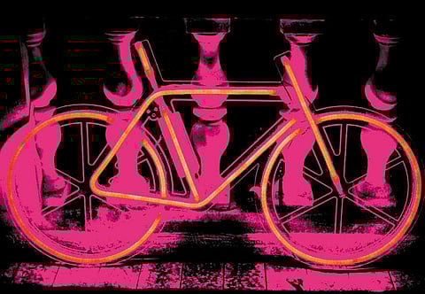 'തിരശ്ശീലയില്‍ ഞാനോ നീയോ?'- അരുണ്‍ ടി. വിജയന്‍ എഴുതിയ കവിത