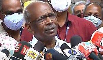 കണ്ണൂരില്‍ എംഎം മണി മാധ്യമപ്രവര്‍ത്തകരെ കാണുന്നു