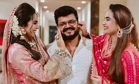 നാദിർഷയും മക്കളും/ ഫേയ്സ്ബുക്ക്