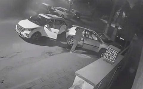 മോഷണത്തിന്റെ സിസിടിവി ദൃശ്യം