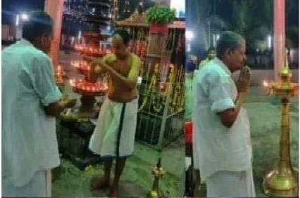 രഘുനാഥ പിള്ള ഫണ്ട് പിരിവ് ഉദ്ഘാടനം ചെയ്യുന്നു / സോഷ്യല്‍ മീഡിയ ചിത്രം