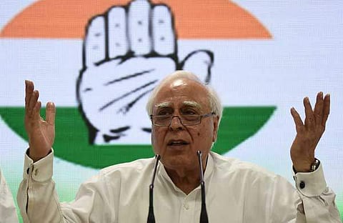 കോണ്‍ഗ്രസ് നേതാവ് കപില്‍ സിബല്‍