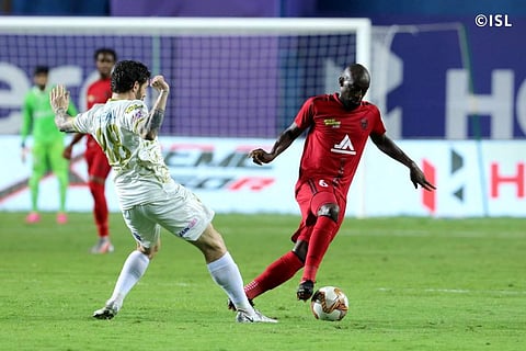 ബ്ലാസ്റ്റേഴ്സ്- നോർത്തഈസ്റ്റ് യുനൈറ്റഡ് മത്സരത്തിൽ നിന്ന്/ ട്വിറ്റർ