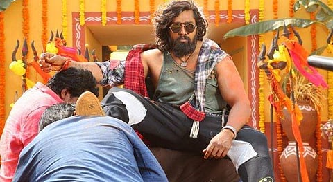 പൊ​ഗരുവിൽ ധ്രുവ സർജ