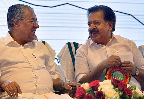 പിണറായി വിജയന്‍, രമേശ് ചെന്നിത്തല / ഫയല്‍ ചിത്രം