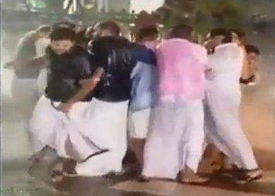 സെക്രട്ടേറിയറ്റിന് മുന്നില്‍ പ്രതിഷേധക്കാര്‍ക്ക് നേരെ ജലപീരങ്കി പ്രയോഗിച്ചപ്പോള്‍/ ടെലിവിഷന്‍ ചിത്രം