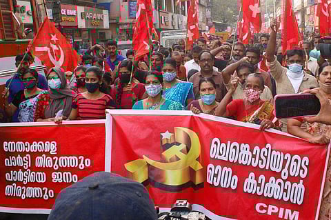 കുറ്റ്യാടിയിൽ നടന്ന പരസ്യപ്രതിഷേധം / ചിത്രം : ടിപി സൂരജ് ( ന്യൂ ഇന്ത്യൻ എക്സ്പ്രസ്)