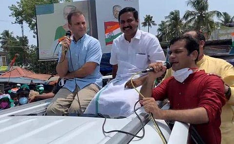 തെരഞ്ഞെടുപ്പ് പ്രചാരണത്തിനിടെ രാഹുല്‍ ഗാന്ധി