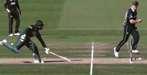 തമീം ഇഖ്ബാലിനെ റണ്‍ഔട്ട് ആക്കുന്ന ജിമ്മി നിഷാം/ഫോട്ടോ: വീഡിയോ ദൃശ്യം