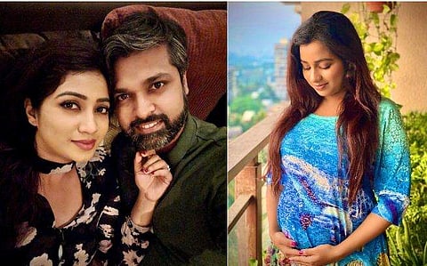 ശ്രേയാ ഘോഷാലും ഭർത്താവും, ​ഗായിക നിറവയറുമായി/ ഫേയ്സ്ബുക്ക്