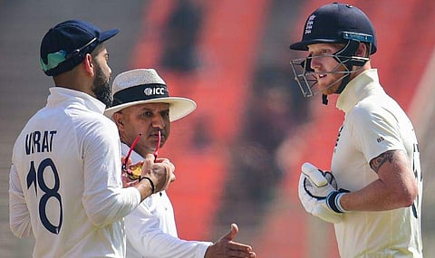 വിരാട് കോഹ്‌ലിയും ഇം​ഗ്ലീഷ് ഓൾ റൗണ്ടർ ബെൻ സ്റ്റോക്സും വാക്ക് കൊണ്ട് ഏറ്റുമുട്ടിയപ്പോൾ/ പിടിഐ