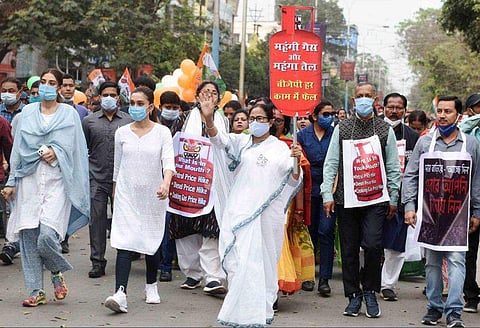മമത ബാനർജിയുടെ നേതൃത്വത്തിൽ നടന്ന പദയാത്ര/ പിടിഐ