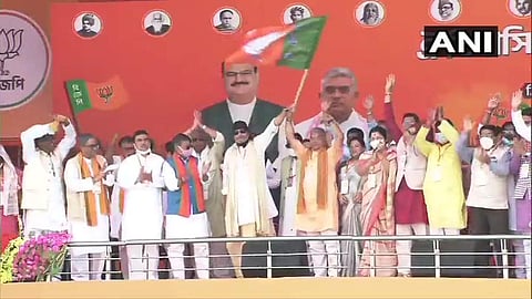 മോദിയുടെ റാലിയില്‍ മിഥുന്‍ ചക്രബര്‍ത്തി ബിജെപി അംഗത്വം സ്വീകരിക്കുന്നു