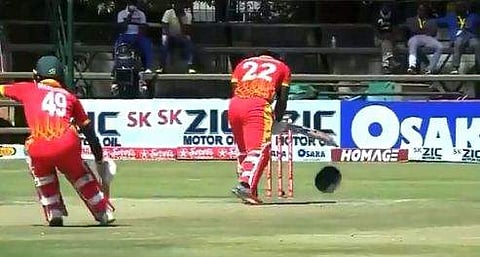 പാകിസ്ഥാന്‍-സിംബാബ്വേ മത്സരത്തില്‍/വീഡിയോ ദൃശ്യം