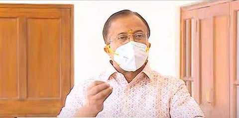 വി മുരളീധന്‍ മാധ്യമങ്ങളെ കാണുന്നു