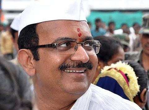 സഞ്ജയ് ദേവ്താളെ /എഎപി മഹാരാഷ്ട്ര സ്റ്റേറ്റ് കമ്മിറ്റി മെമ്പര്‍ പരോമിത ഗോസ്വാമി ട്വിറ്ററില്‍ പങ്കുവച്ച ചിത്രം