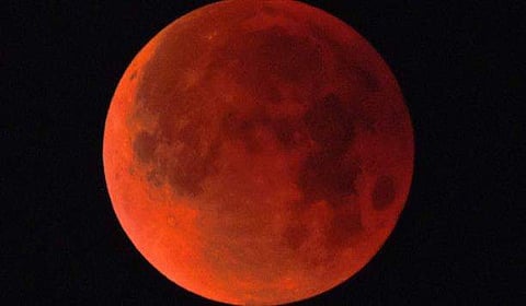 സൂപ്പര്‍ ബ്ലഡ് മൂണ്‍/ ഫയല്‍