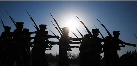 'യെസ് സാര്‍', 'യെസ് സാര്‍'; ... 'നോ സാര്‍'