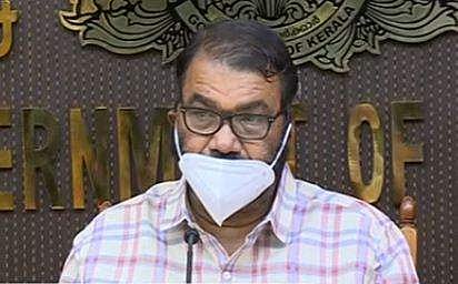 തിരുവനന്തപുരത്ത് വിദ്യാഭ്യാസമന്ത്രി വി ശിവന്‍കുട്ടി വാര്‍ത്താസമ്മേളനം നടത്തുന്നു / ടെലിവിഷന്‍ ദൃശ്യം