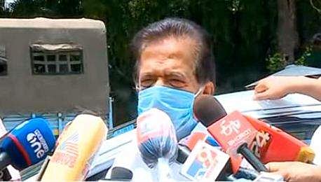 രമേശ് ചെന്നിത്തല ഡല്‍ഹിയില്‍ മാധ്യമങ്ങളെ കാണുന്നു