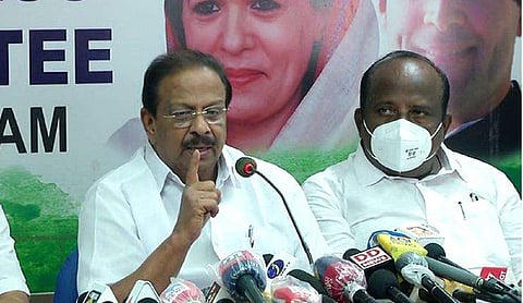 കെ സുധാകരന്റെ വാര്‍ത്താസമ്മേളനം / ടെലിവിഷന്‍ ചിത്രം