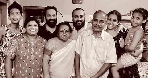 സൗഭാ​ഗ്യയും അർജുനും കുടുംബവും/ ഇൻസ്റ്റ​ഗ്രാം