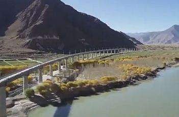 ലാസ- നയിങ്ചി ബുള്ളറ്റ് ട്രെയിന്‍ പാത