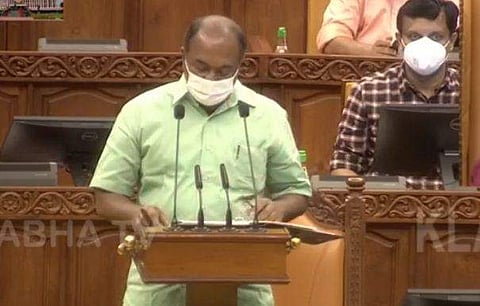 കെഎന്‍ ബാലഗോപാല്‍ ബജറ്റ് അവതരിപ്പിക്കുന്നു