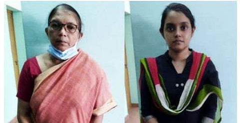 അറസ്റ്റിലായ മറിയാമ്മയും അനിതയും / ടെലിവിഷന്‍ ചിത്രം