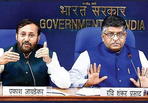 രവി ശങ്കർ പ്രസാദ്, പ്രകാശ് ജാവഡേക്കർ/ ട്വിറ്റർ