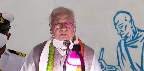 ഗവര്‍ണര്‍ ഗാന്ധിഭവനില്‍ സംസാരിക്കുന്നു