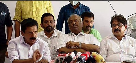 വ്യാപാരി വ്യവസായി ഏകോപന സമിതി നേതാക്കള്‍ മാധ്യമങ്ങളെ കാണുന്നു