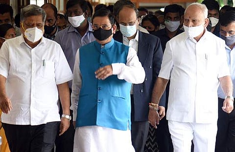 പ്രഹ്ലാദ് ജോഷി യെഡിയൂരപ്പയ്‌ക്കൊപ്പം/ഫയല്‍