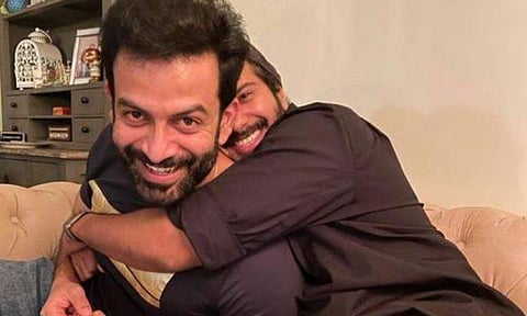 പൃഥ്വിരാജും ദുൽഖർ സൽമാനും/ ഫേയ്സ്ബുക്ക്