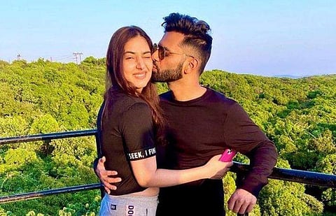 രാഹുൽ, ദിഷ/ ട്വിറ്റർ