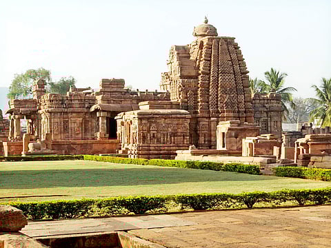 പട്ടടയ്ക്കൽ വിരൂപാക്ഷ ക്ഷേത്രം/ ചിത്രങ്ങള്‍ക്ക് കടപ്പാട് : പ്രൊഫ. ടി.ആര്‍. വേണുഗോപാലന്‍ 