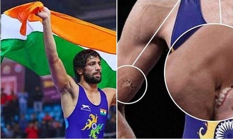 ഇന്ത്യന്‍ ക്രിക്കറ്റ് താരം വീരേന്ദര്‍ സെവാഗ് ട്വിറ്ററില്‍ പങ്കുവെച്ച ചിത്രം