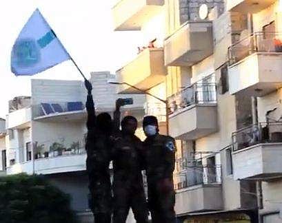 അഫ്ഗാന്‍ വിജയം ആഘോഷിക്കുന്ന അല്‍ഖ്വയ്ദ പ്രവര്‍ത്തകര്‍