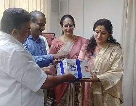 മൊബൈല്‍ ആപ്പിന്റെ ഉദ്ഘാടനം മന്ത്രി നിര്‍വഹിക്കുന്നു