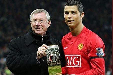 അലക്‌സ് ഫെര്‍ഗൂസനൊപ്പം ക്രിസ്റ്റ്യാനോ/ഫോട്ടോ: ട്വിറ്റര്‍