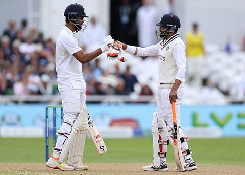 കെഎൽ രാഹുലും ജഡേജയും ബാറ്റിങിനിടെ/ ട്വിറ്റർ