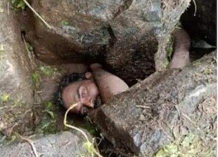 പാറക്കെട്ടിനുള്ളില്‍ കുടുങ്ങിയ യുവാവ് ടെലിവിഷന്‍ ചിത്രം