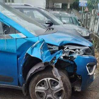 അപകടത്തിനിടയാക്കിയ കാര്‍ / ടെലിവിഷന്‍ ചിത്രം