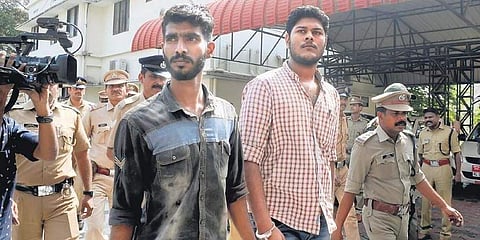 പന്തീരങ്കാവ് കേസില്‍ അറസ്റ്റിലായ അലനും താഹയും