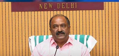 ധനമന്ത്രി ബാലഗോപാല്‍ മാധ്യമങ്ങളോടു സംസാരിക്കുന്നു/ടിവി ദൃശ്യം